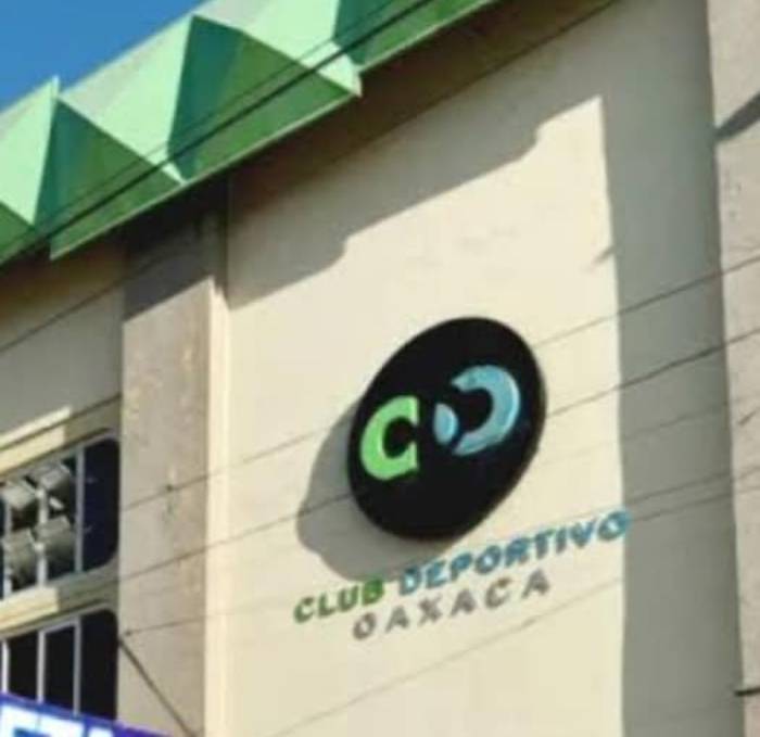 BUENOS PARA COBRAR, MALOS PARA PAGAR SUS IMPUESTOS EN EL DEPORTIVO OAXACA: CLAUSURADO.clamorsocial