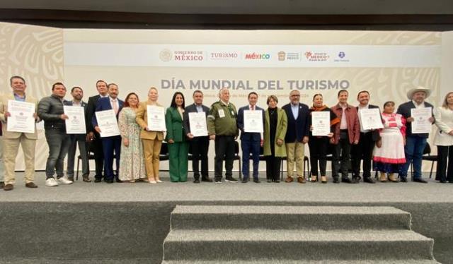 El secretario de Turismo, Miguel Torruco Marqués, y la gobernadora del Estado de México, Delfina Gómez Álvarez, encabezaron la celebración del Día Mundial del Turismo, que este año tuvo como lema “Turismo y Paz”.