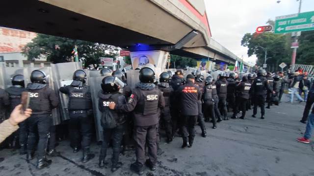 Encapsulan a trabajadores del PJF