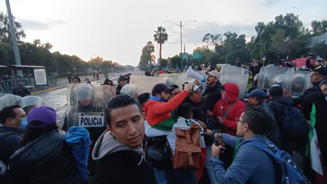 Encapsulan a trabajadores del PJF