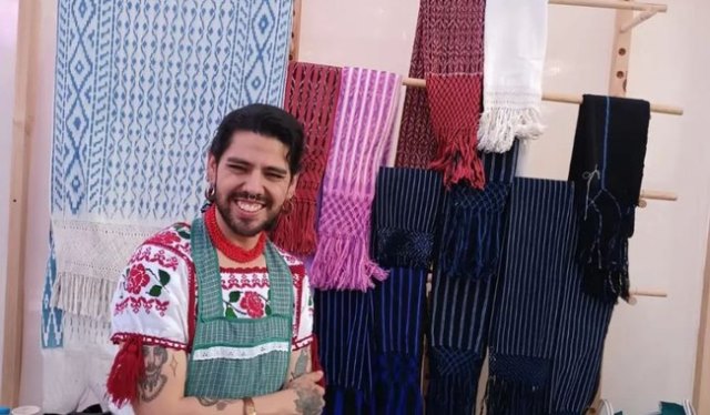El creador ha sido parte de ORIGINAL. Encuentro de Arte Textil Mexicano en sus ediciones 2021, 2022 y 2023.