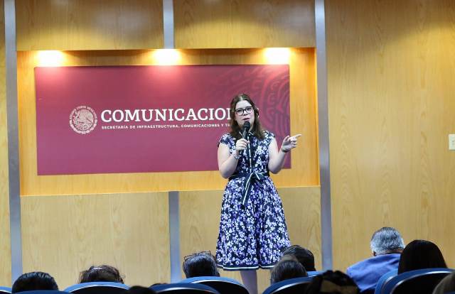 LA MUJER IMPULSA EL DESARROLLO DE NUESTRO PAÍS Y FORTALECE A NUESTRA INSTITUCIÓN: ESTEVA MEDINA