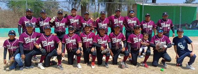 Fundación Nino impulsa el béisbol oaxaqueño con apoyo al Deportivo Coyula