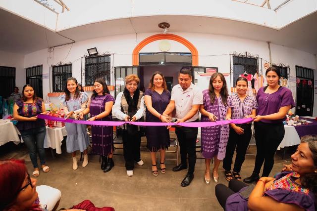 San Jacinto Amilpas conmemora el Día de la Mujer impulsando el emprendimiento femenino