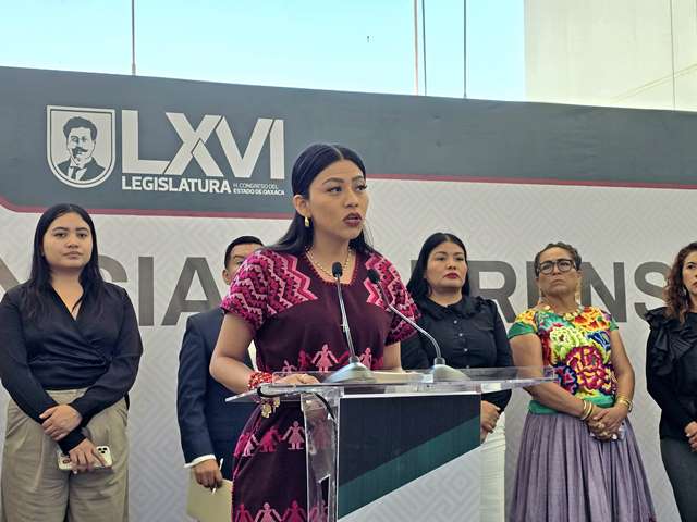 Clarissa Bornios destaca avances en programas sociales durante conferencia en el Congreso