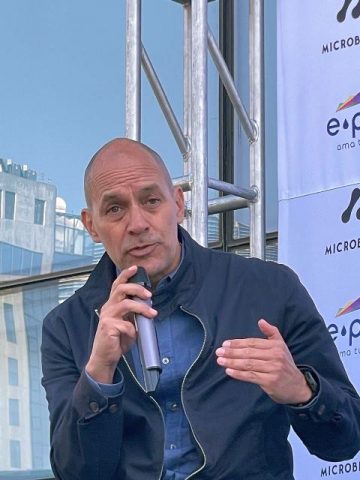 Francisco Estrada, director de Fhinix Sports.