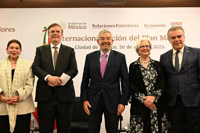 Presentan secretarías de Relaciones Exteriores y de Economía, junto con el CCE, Plan México al cuerpo diplomático acreditado en nuestro país.- CLAMORSOCIAL.COM