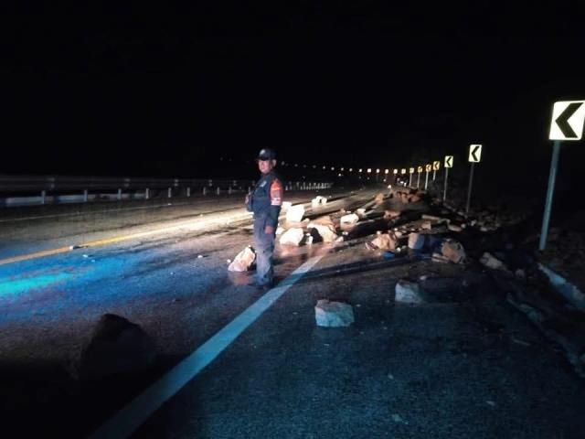 Cierran autopistas en Oaxaca por lluvias.- clamorsocial.com