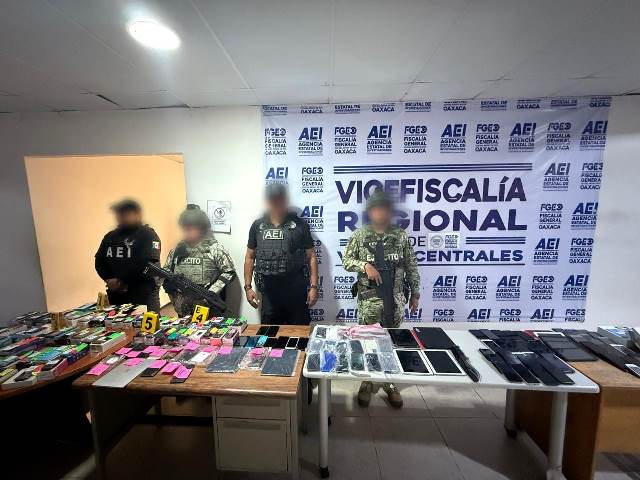Aseguran 278 teléfonos celulares, computadoras portátiles y 133 relojes robados durante Operativo Pescador en la Central de Abasto: Fiscalía de Oaxaca.- clamorsocial.com