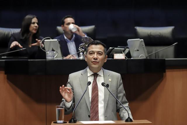 Defiende Luis Alfonso Silva Romo reformas para prevenir el lavado de dinero