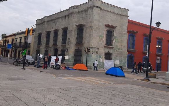 Continúa cerrado sobre Avenida Independencia en el centro de la ciudad.- CLAMORSOCIAL.COM