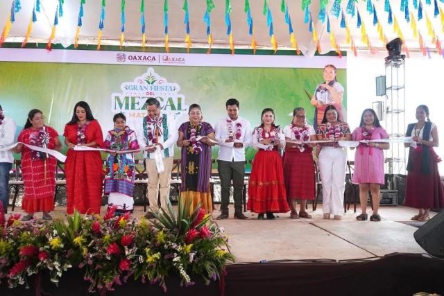 Naty Jiménez inaugura la Gran Fiesta del Mezcal 2025 en Santiago Matatlán.- CLAMORSOCIAL.COM