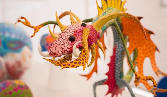 El término "alebrije" fue registrado oficialmente como creación intelectual de Pedro Linares, reconociendo así su origen y vigencia en la Ciudad de México. Foto Aurea del Rosario / Secretaría de Cultura.