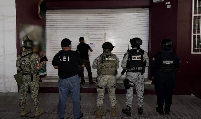 Fiscalía de Oaxaca junto con DEFENSA, SEMAR, GN y Policía Estatal, refuerzan Operación Sable en Pinotepa: clausuran 14 bares.- CLAMORSOCIAL.COM