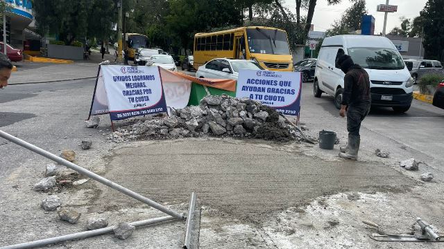 COLONOS TK REFUERZA CORRESPONSABILIDAD VECINAL CON TRABAJOS DE BACHEO EN CALLES Y AVENIDAS DE TECAMACHALCO.- CLAMORSOCIAL.COM