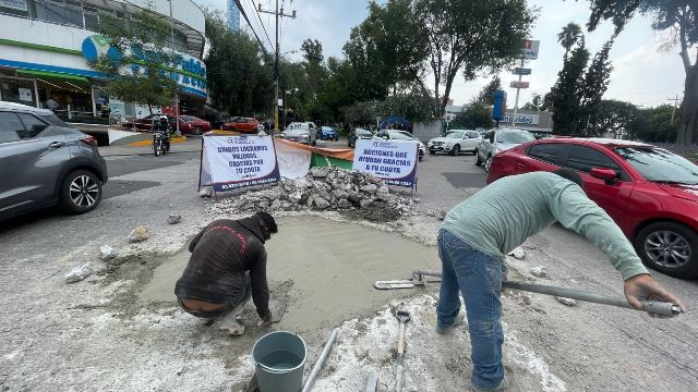 COLONOS TK REFUERZA CORRESPONSABILIDAD VECINAL CON TRABAJOS DE BACHEO EN CALLES Y AVENIDAS DE TECAMACHALCO.- CLAMORSOCIAL.COM
