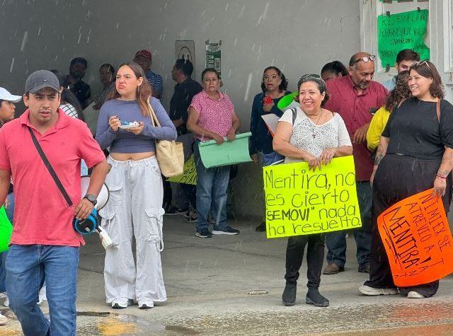 Se reporta protesta en la Semovi.- clamorsocial.com