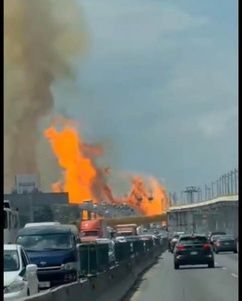 Hechos ocurridos después de explosión de pipa de gas en el puente de la Concordia en la Ciudad de Méxicoi. Fotos: redes sociales