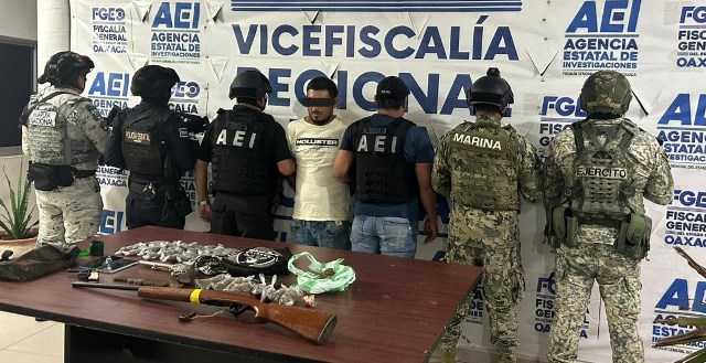 Con Operación Sable, Fiscalía de Oaxaca realiza cateo en la región de la Costa: detiene a una persona, asegura dosis de droga y armas de fuego.- clamorsocial.com