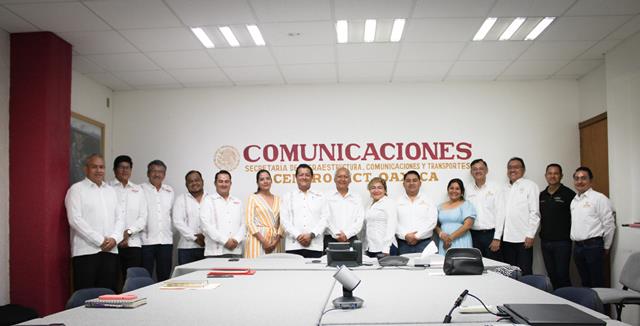 Instalan SICT- CMIC Comisión Mixta Regional para fortalecer la infraestructura en Oaxaca.-clamorsocial.com