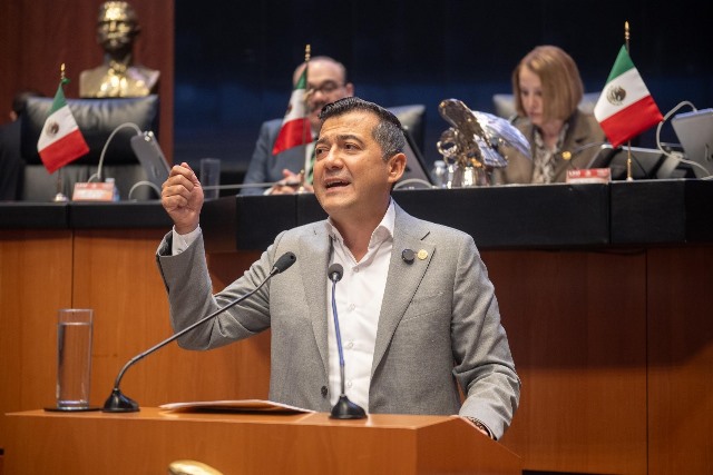 Sigue siendo un honor estar con Obrador y con Claudia”: Silva Romo responde al PRI en el Senado.- clamorsocial.com