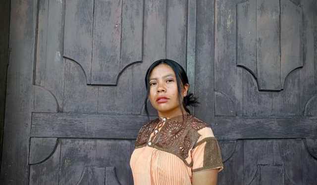 Invitan a visitar la exposición “Creadoras de Sueños y Realidades, Mujeres Indígenas y Afrodescendientes en el Arte”.