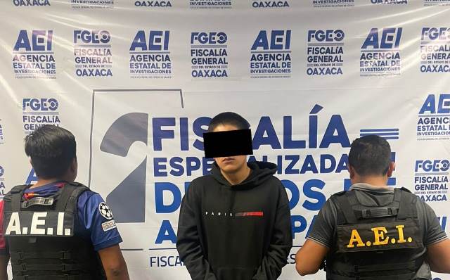 Fiscalía de Oaxaca aprehende a una persona por homicidio cometido por un grupo de cholos, ocurrido frente a gasolinera de Cuilápam de Guerrero.- clamorsocial.com