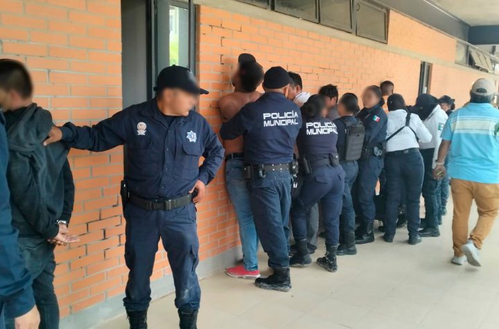 Fiscalía de Oaxaca detiene a siete personas luego de impedir el probable despojo de un inmueble en el centro de Huajuapan de León.- clamorsocial.com