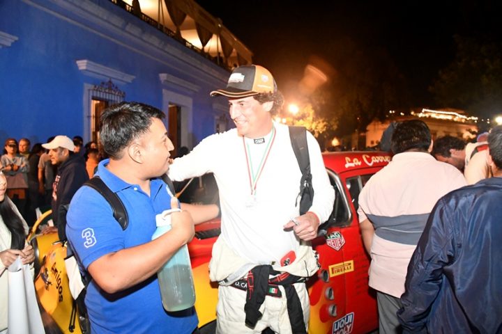 En Oaxaca se escucha el rugido de los motores y se goza la pasión de la Carrera Panamericana clamorsocial.com