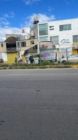 Sección 22 da inicio a los bloqueos en diferentes cruceros de la capital oaxaqueña.- clamorsocial.com