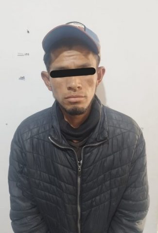 Fiscalía de Oaxaca aprehende a J.L.G., alias “El Lagartijo”, detenido en posesión de un arma hechiza, drogas y una cámara de videovigilancia.-CLAMORSOCIAL.COM