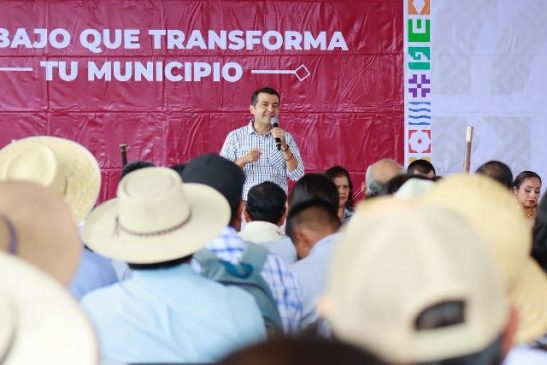Garantiza Luis Alfonso Silva Romo derechos sociales en la Constitución como parte de la Cuarta Transformación en Oaxaca.- clamorsocial.com