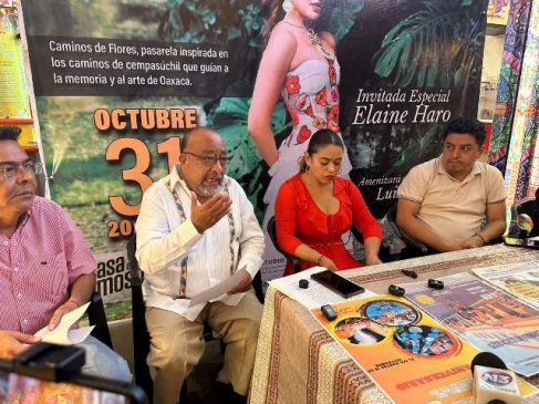 Anuncian comerciantes del Mercado 20 de Noviembre sus actividades por festividades de Muertos.- clamorsocial.com