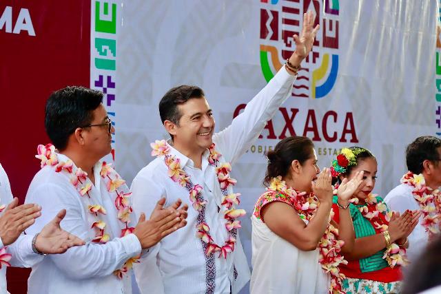 Escucha y cumple Luis Alfonso Silva Romo con el Istmo.- clamorsocial.com