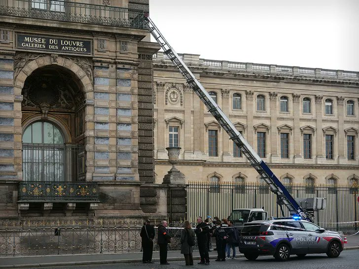 Museo del Louvre confirma robo de joyas históricas en la Galería de Apolo Foto: Internet