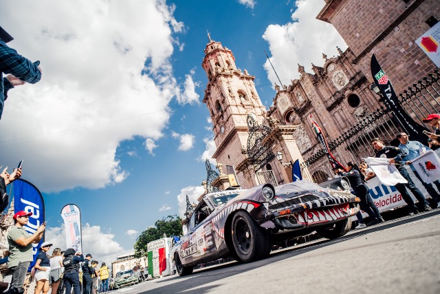 Ricardo Cordero y Marco Hernández asumen liderato de La Carrera Panamericana.- CLAMORSOCIAL.COM