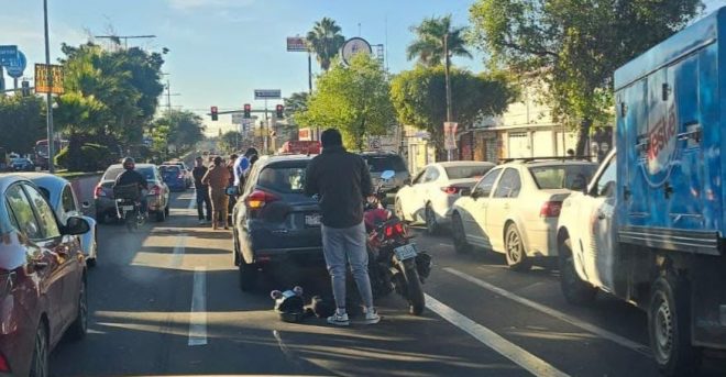 Un motociclista lesionado deja carambola en Santa Rosa.- clamorsocial.com