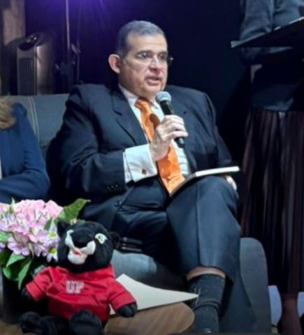 Promueve la Universidad Panamericana la “Importancia de Escribir”; un legado de Alumni UP.