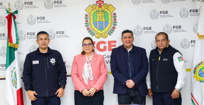 ”OAXACA Y VERACRUZ SOSTUVIMOS MESA DE TRABAJO DE ALTO NIVEL PARA REFORZAR COORDINACIÓN INTERINSTITUCIONAL PARA COMBATIR DELITOS DE ALTO IMPACTO EN LA ZONA LIMÍTROFE”: BERNARDO RODRÍGUEZ ALAMILLA.- CLAMORSOCIAL.COM