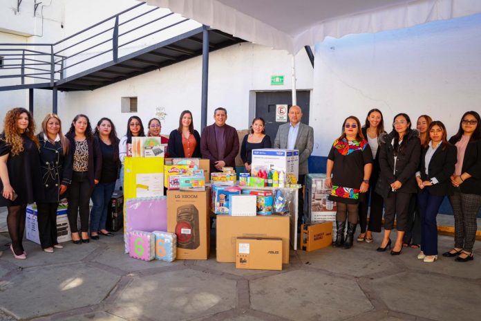 Entregamos equipo y mobiliario para fortalecer trabajo de la Fiscalía de Oaxaca y CEJUM, para mejorar atención a mujeres víctimas de violencia: Bernardo Rodríguez Alamilla.- CLAMORSOCIAL.COM