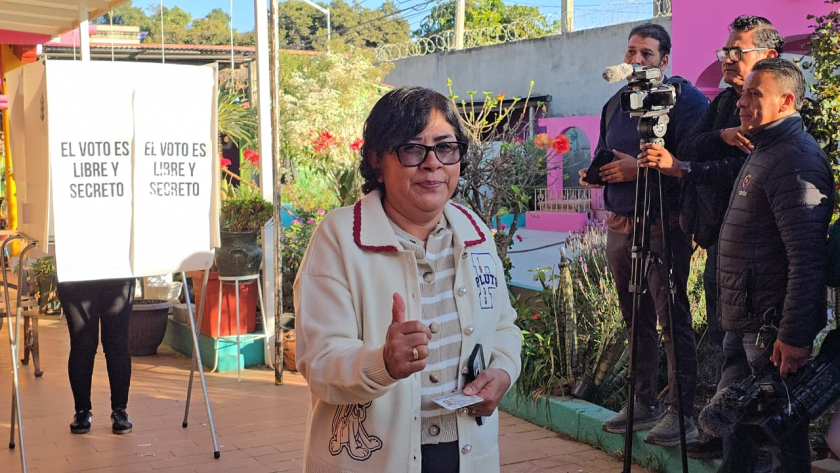 Oaxaca hace historia: Inicia la primera jornada de Revocación de Mandato para la gubernatura Foto: Javier Santiago